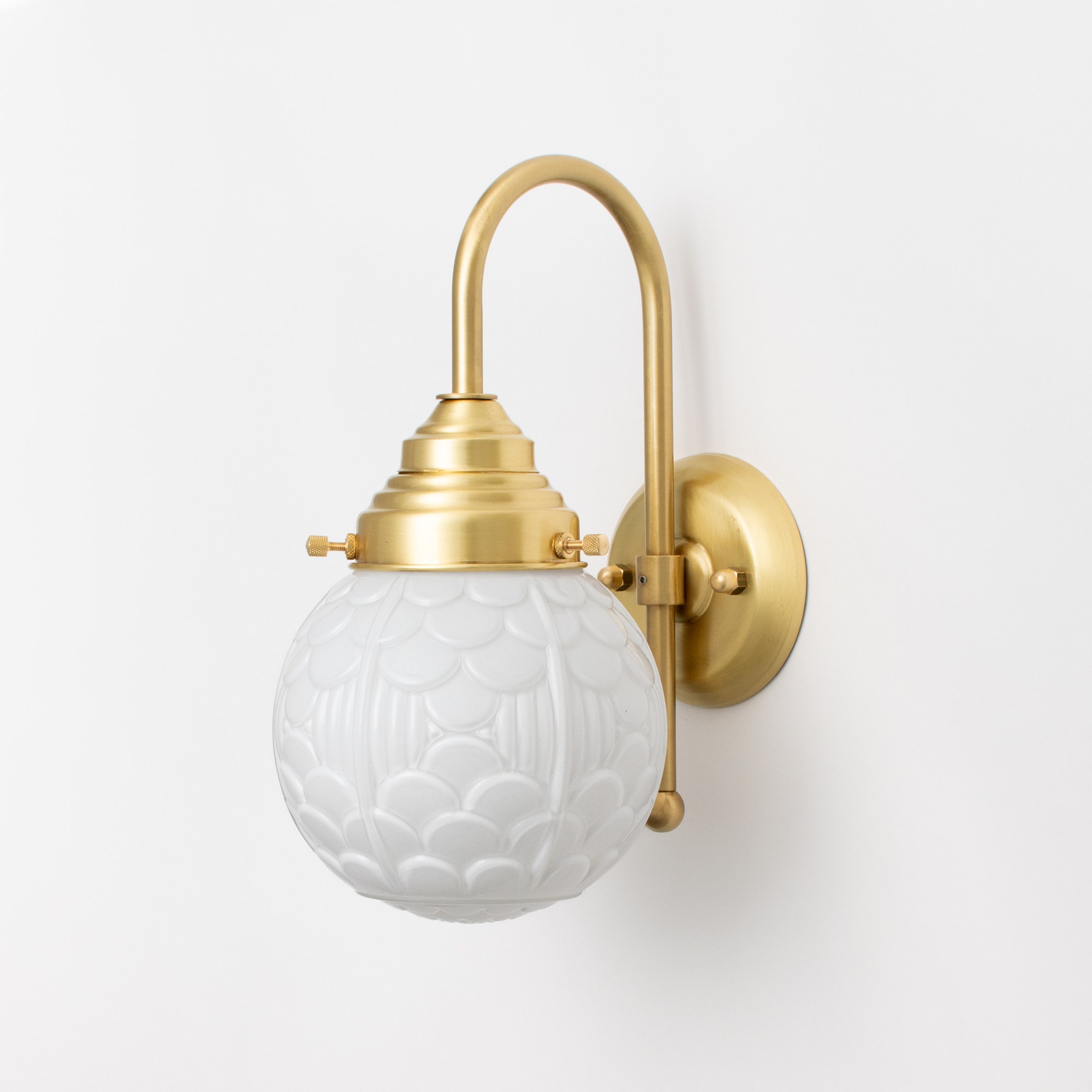 Applique Murale Arcade Meander Laiton