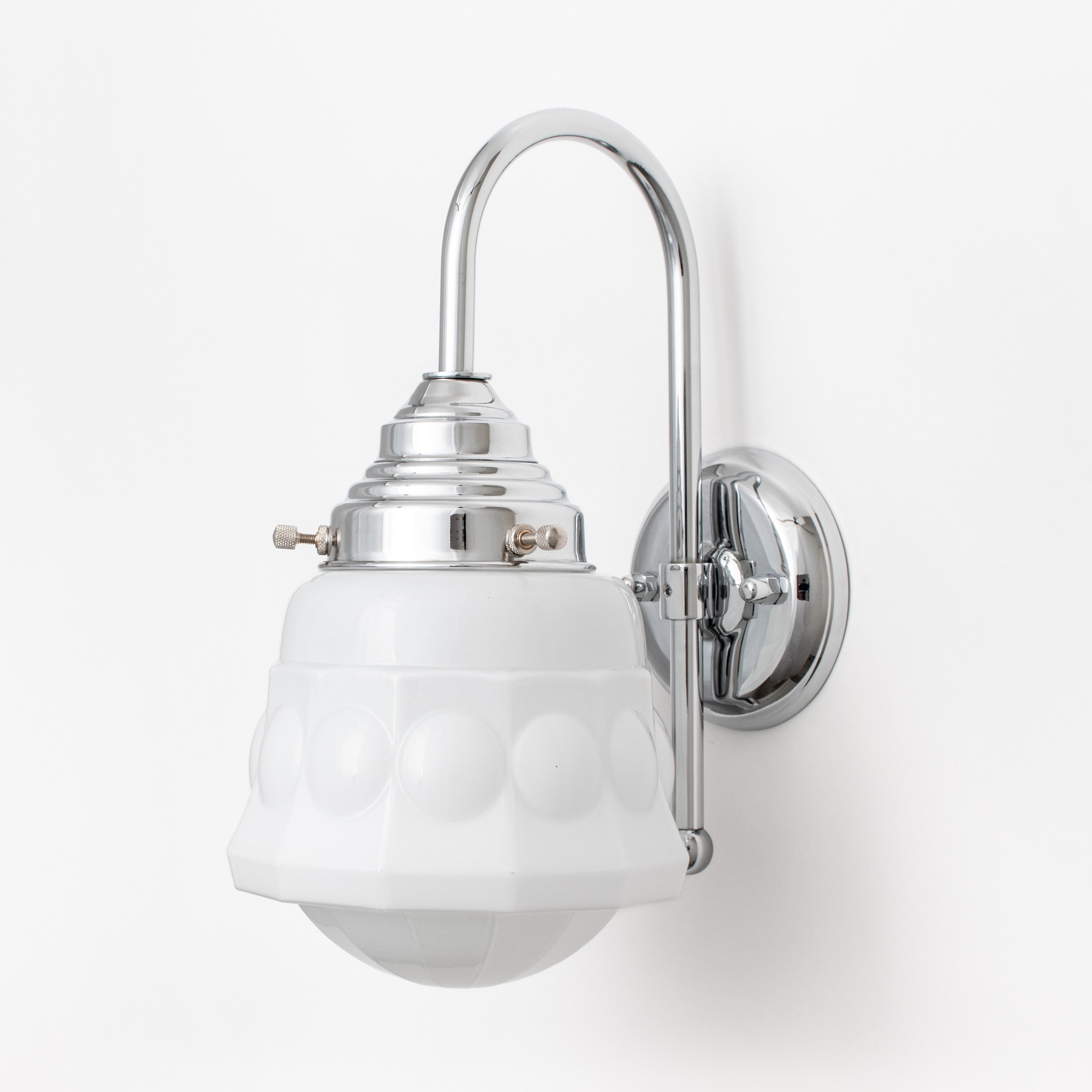 Wandleuchte Weimar Meander Chrome.