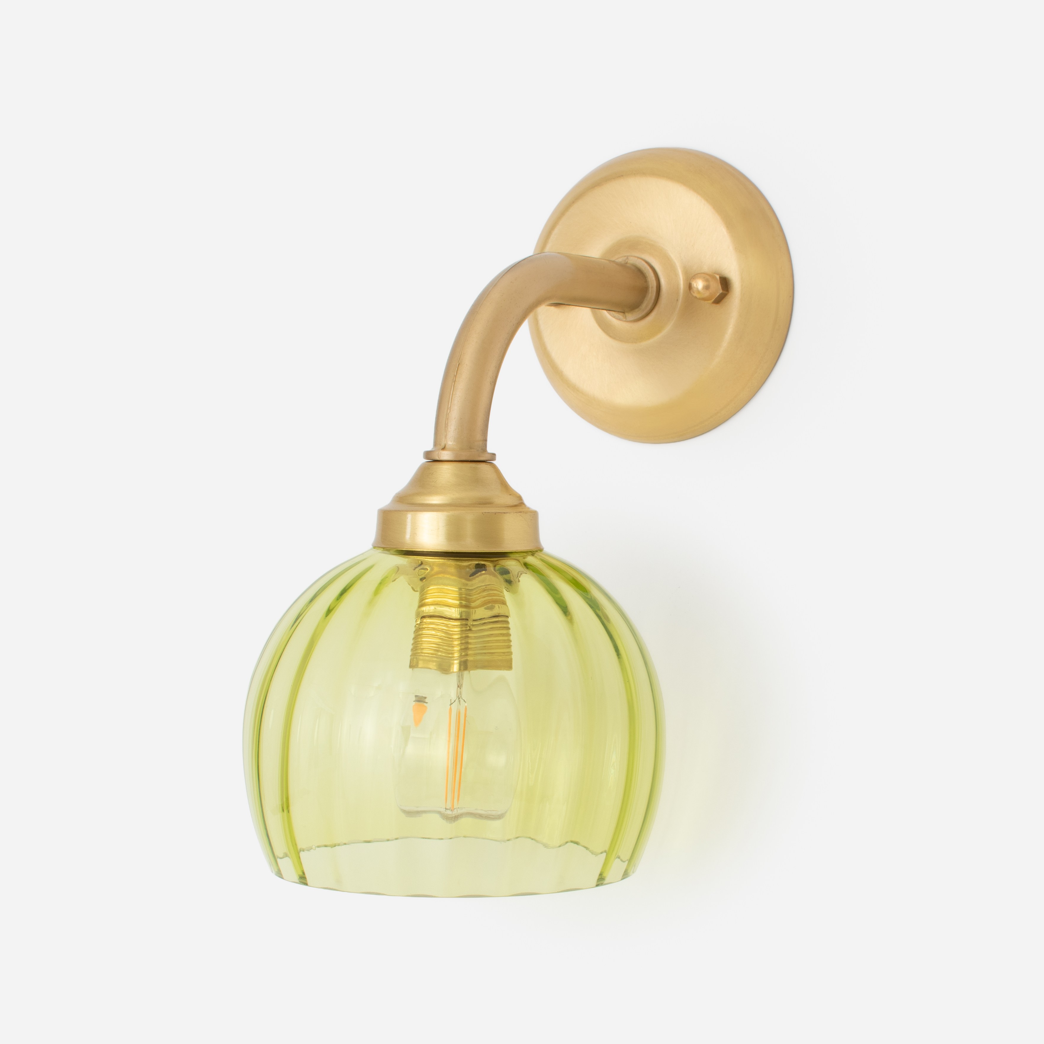 Wandleuchte Calabash Anika Green Small Curve Messing